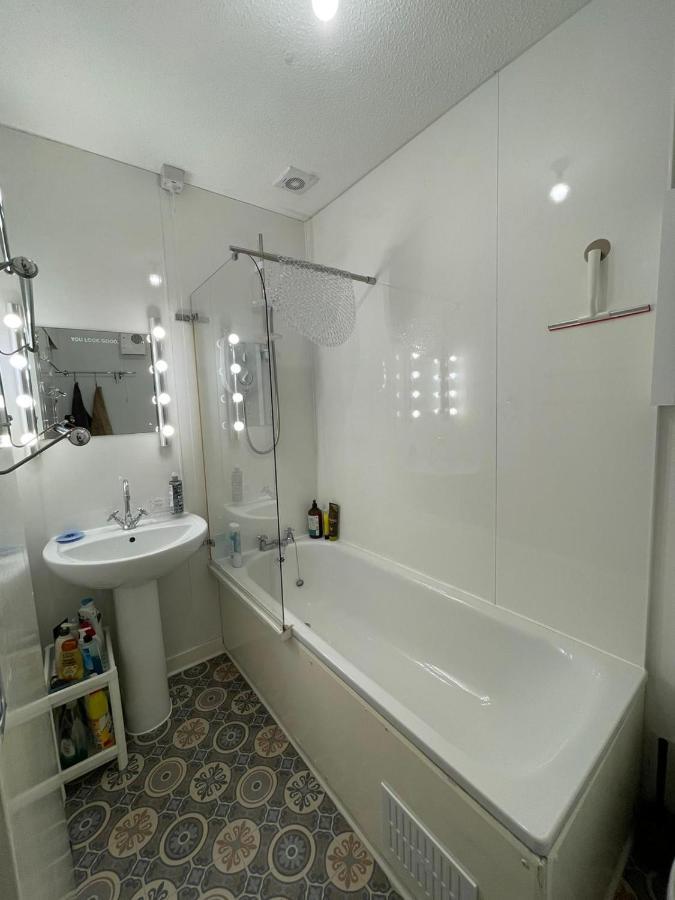 One Bedroom Websters Land Flat - Grassmarket Эдинбург Экстерьер фото